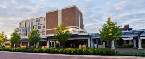 Wide view of Palos Heights Hospital